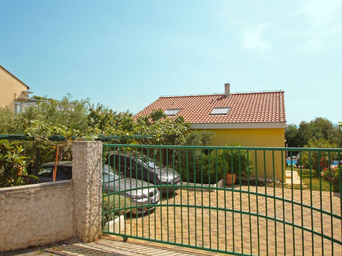 Villa Yellow House By Interhome Diklo Zewnętrze zdjęcie