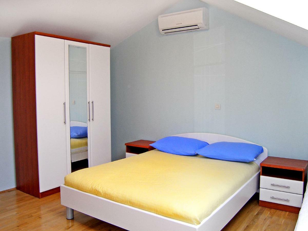 Villa Yellow House By Interhome Diklo Zewnętrze zdjęcie
